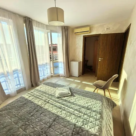 Апартаменты Sunny Dream Family Солнечный берег